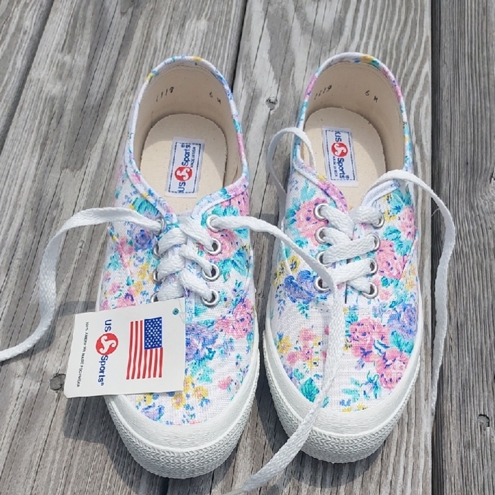 🩵2/$40 Or 4/$45 US Sports NWT Size 6M Floral Sneakers